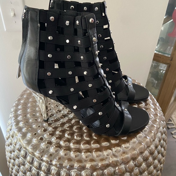 Michael Kors zip up studded bootie - Picture 1 of 5